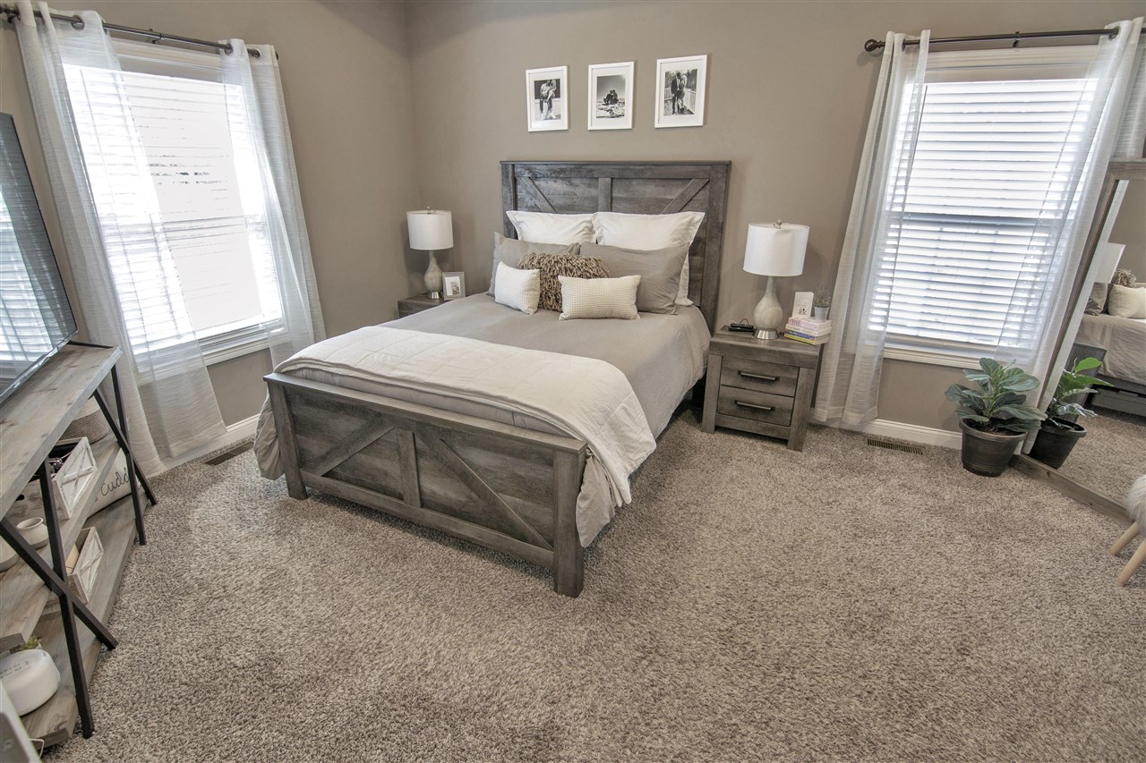 Bowling Green, Kentucky 42104, United States, 3 Bedrooms Bedrooms, ,2 BathroomsBathrooms,Residential,Active,200425