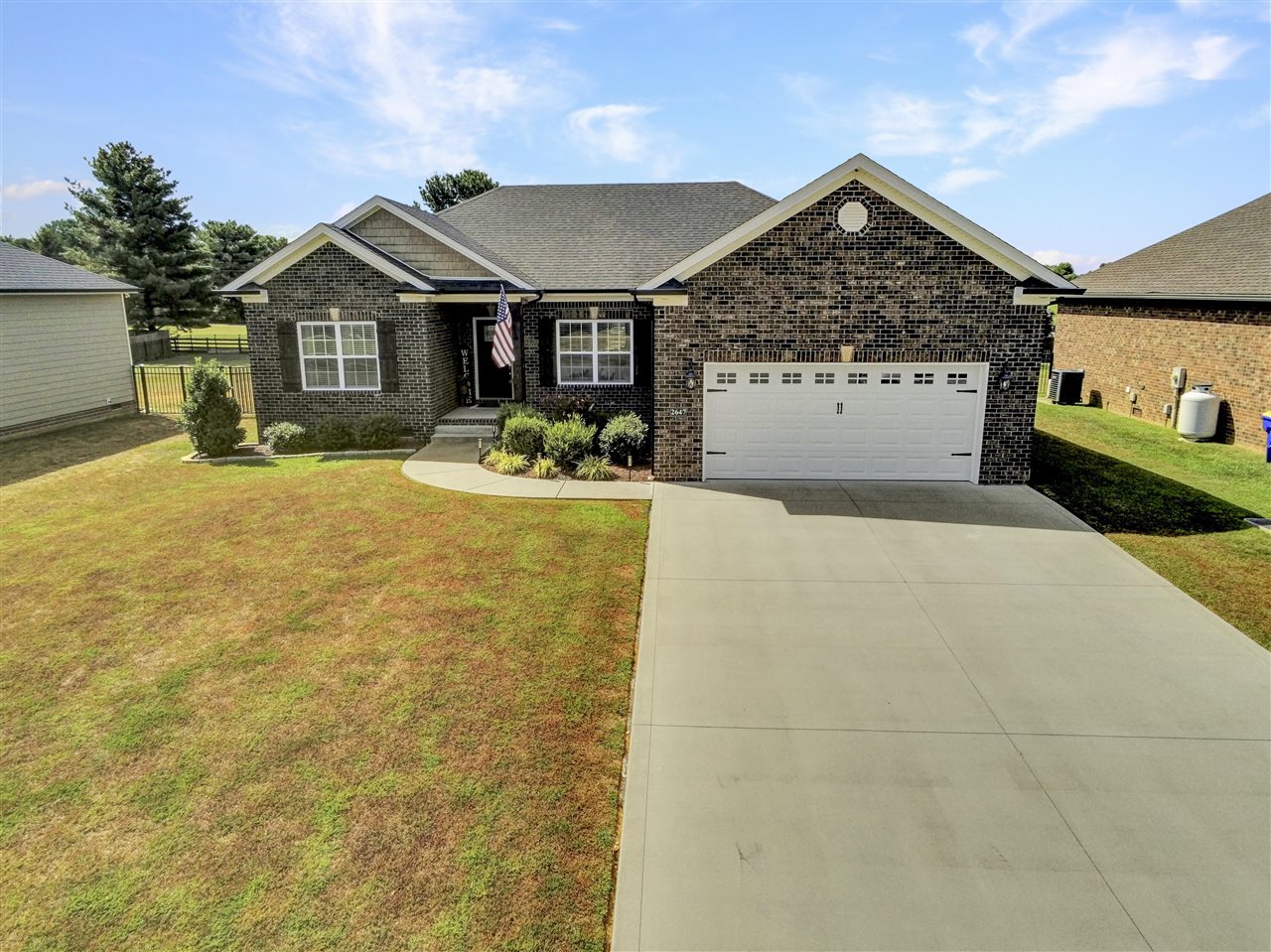 Bowling Green, Kentucky 42104, United States, 3 Bedrooms Bedrooms, ,2 BathroomsBathrooms,Residential,Active,200425