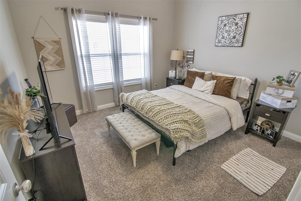 Bowling Green, Kentucky 42104, United States, 3 Bedrooms Bedrooms, ,2 BathroomsBathrooms,Residential,Active,200425