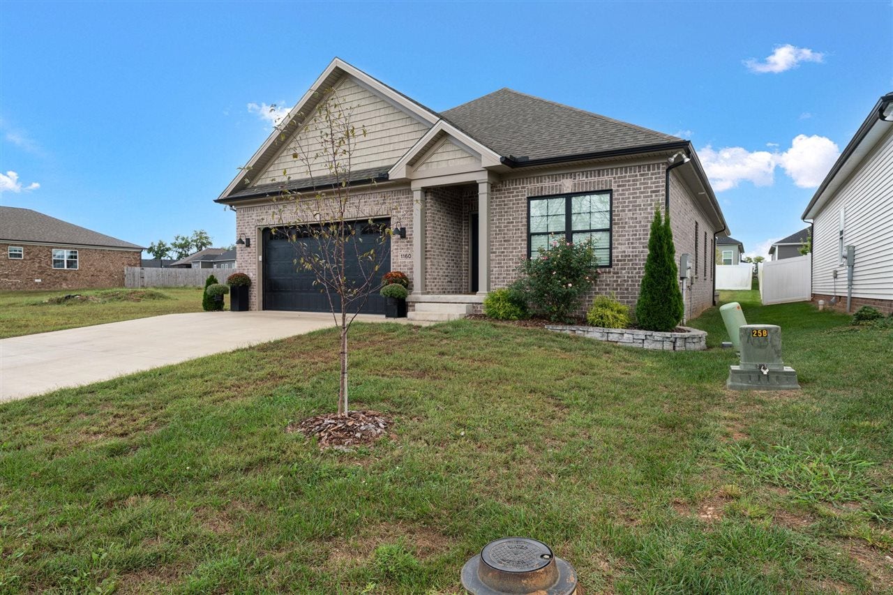 1160 County House Lane