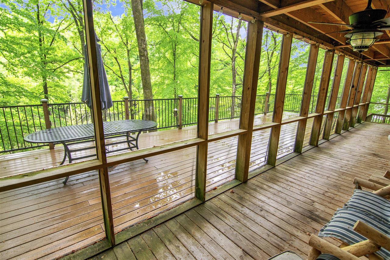 Lucas, Kentucky 42156, United States, 5 Bedrooms Bedrooms, ,3 BathroomsBathrooms,Residential,Active,132304