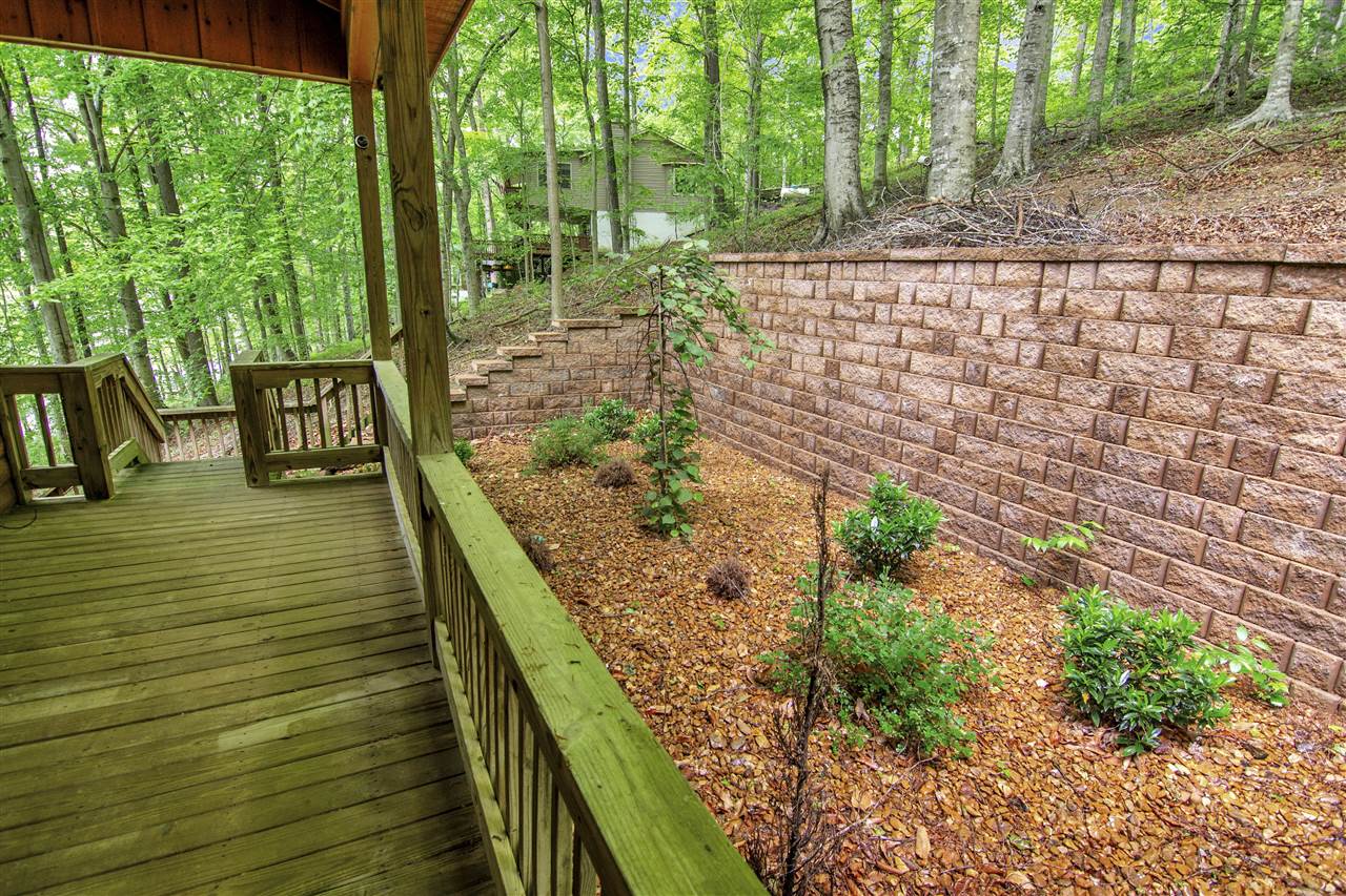 Lucas, Kentucky 42156, United States, 5 Bedrooms Bedrooms, ,3 BathroomsBathrooms,Residential,Active,132304