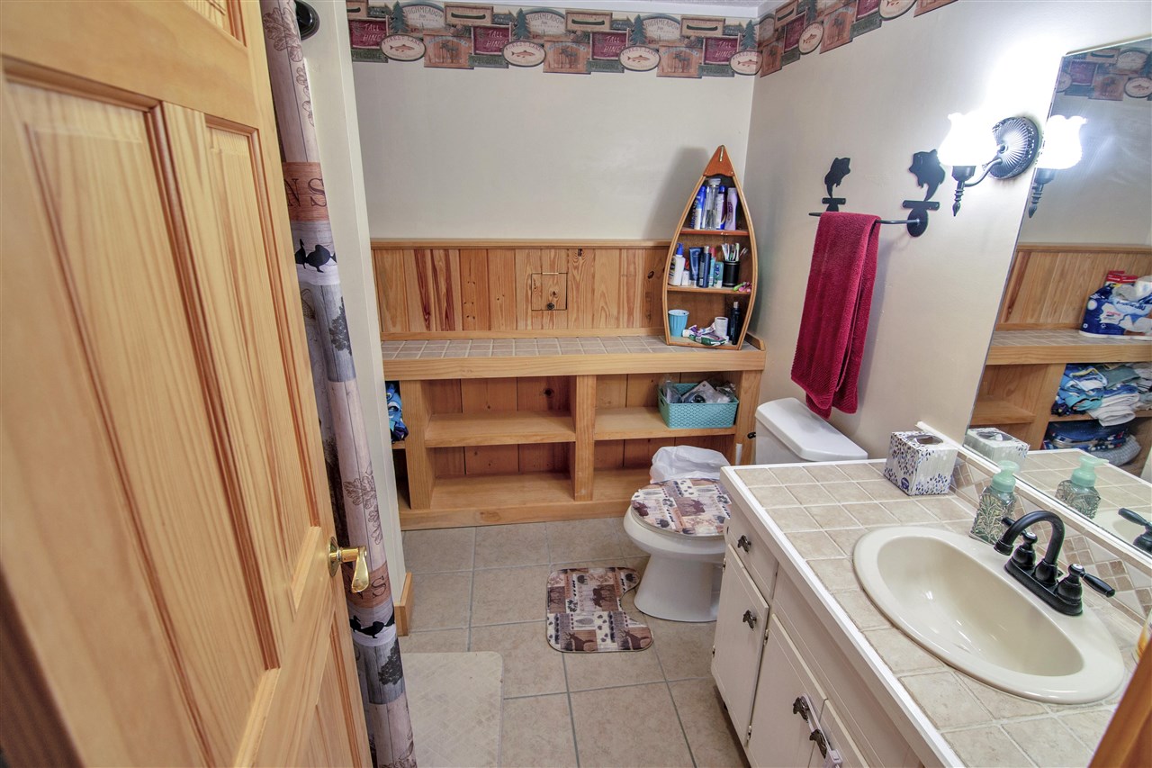 Lucas, Kentucky 42156, United States, 5 Bedrooms Bedrooms, ,3 BathroomsBathrooms,Residential,Active,132304