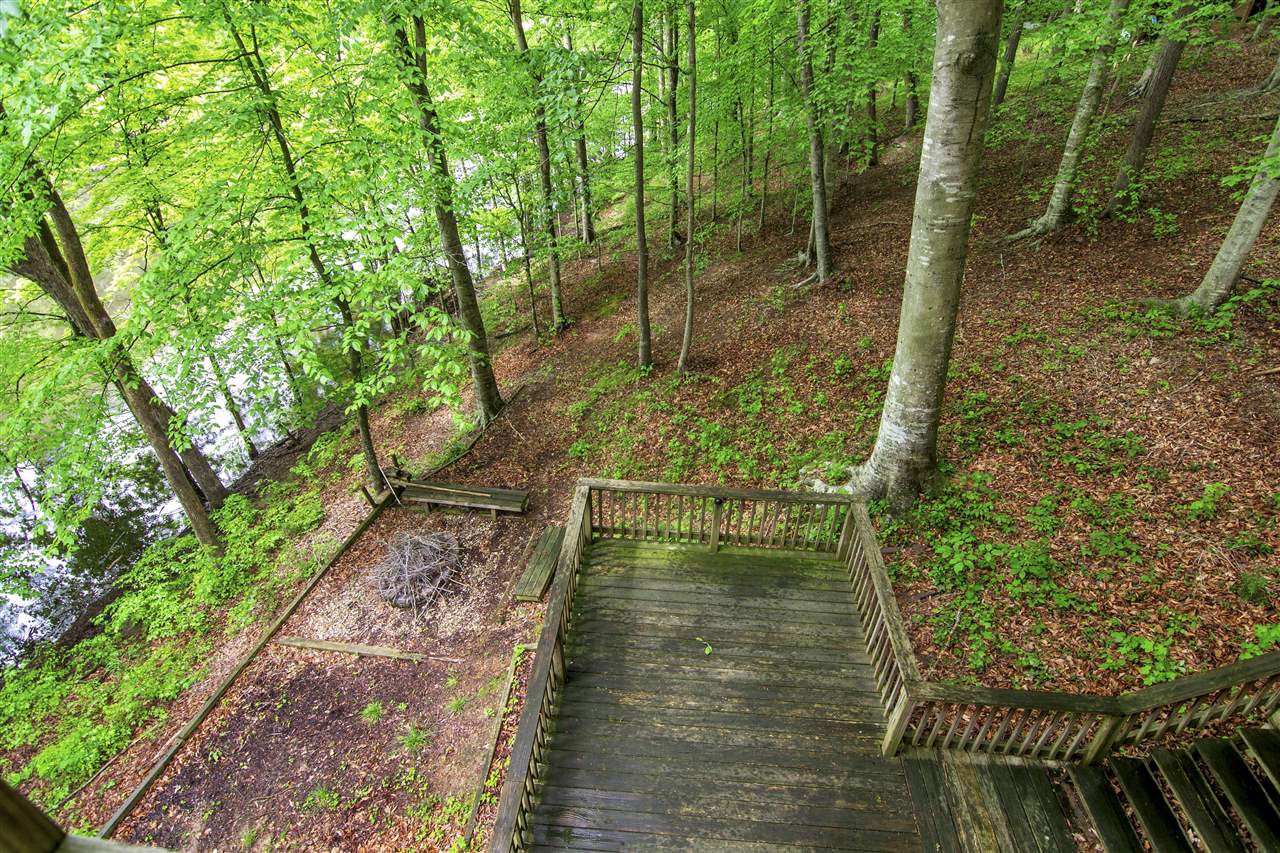 Lucas, Kentucky 42156, United States, 5 Bedrooms Bedrooms, ,3 BathroomsBathrooms,Residential,Active,132304