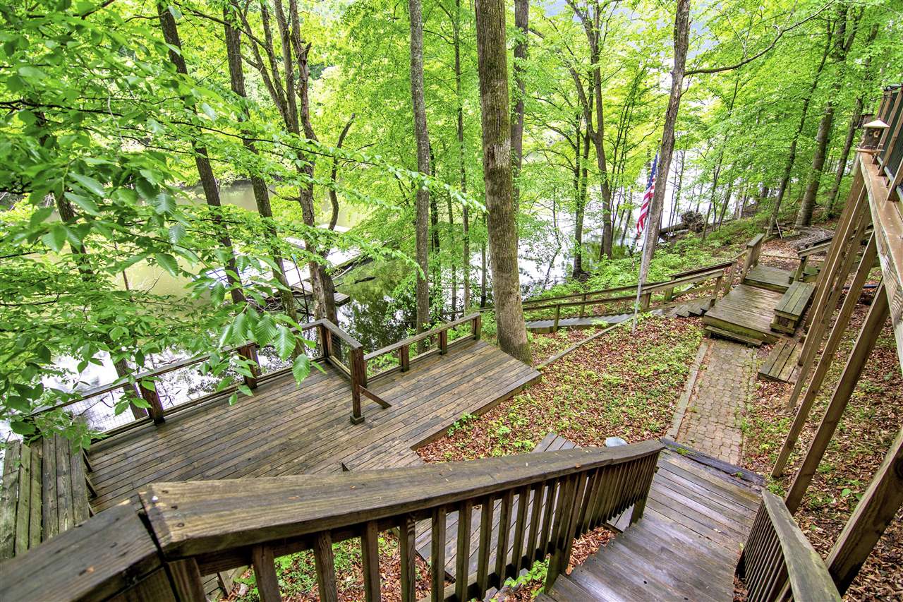 Lucas, Kentucky 42156, United States, 5 Bedrooms Bedrooms, ,3 BathroomsBathrooms,Residential,Active,132304