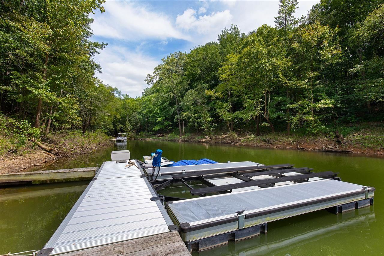 Lucas, Kentucky 42156, United States, 5 Bedrooms Bedrooms, ,3 BathroomsBathrooms,Residential,Active,132304