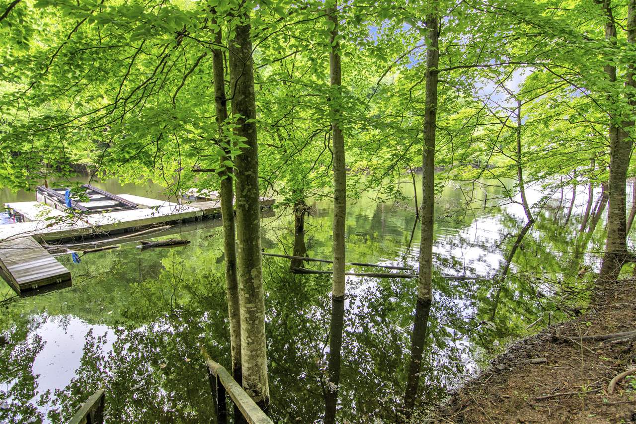 Lucas, Kentucky 42156, United States, 5 Bedrooms Bedrooms, ,3 BathroomsBathrooms,Residential,Active,132304