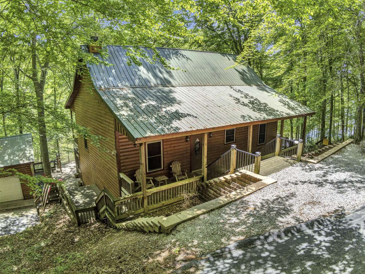 Lucas, Kentucky 42156, United States, 5 Bedrooms Bedrooms, ,3 BathroomsBathrooms,Residential,Active,132304