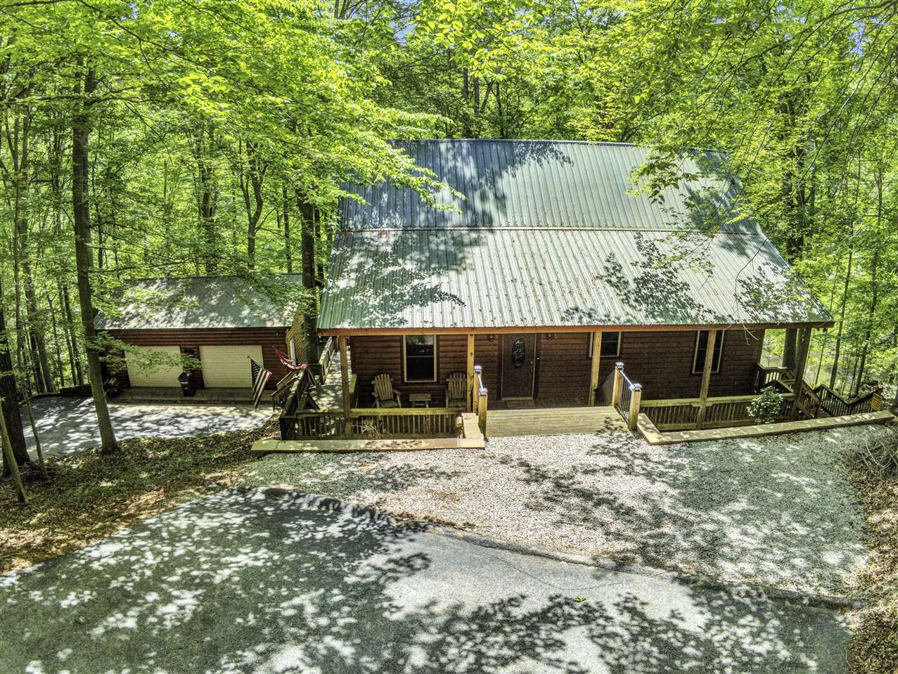 Lucas, Kentucky 42156, United States, 5 Bedrooms Bedrooms, ,3 BathroomsBathrooms,Residential,Active,132304