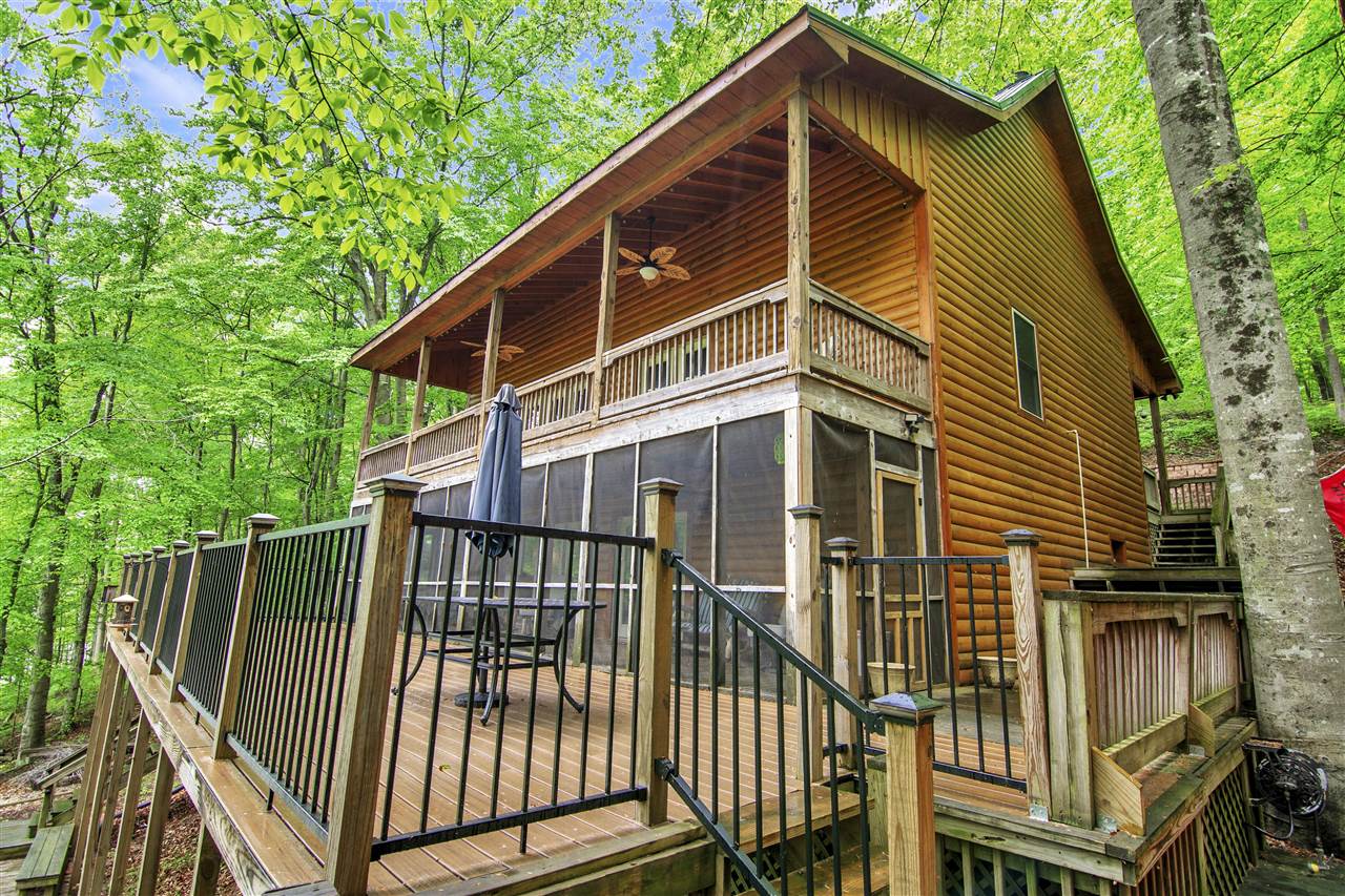 Lucas, Kentucky 42156, United States, 5 Bedrooms Bedrooms, ,3 BathroomsBathrooms,Residential,Active,132304