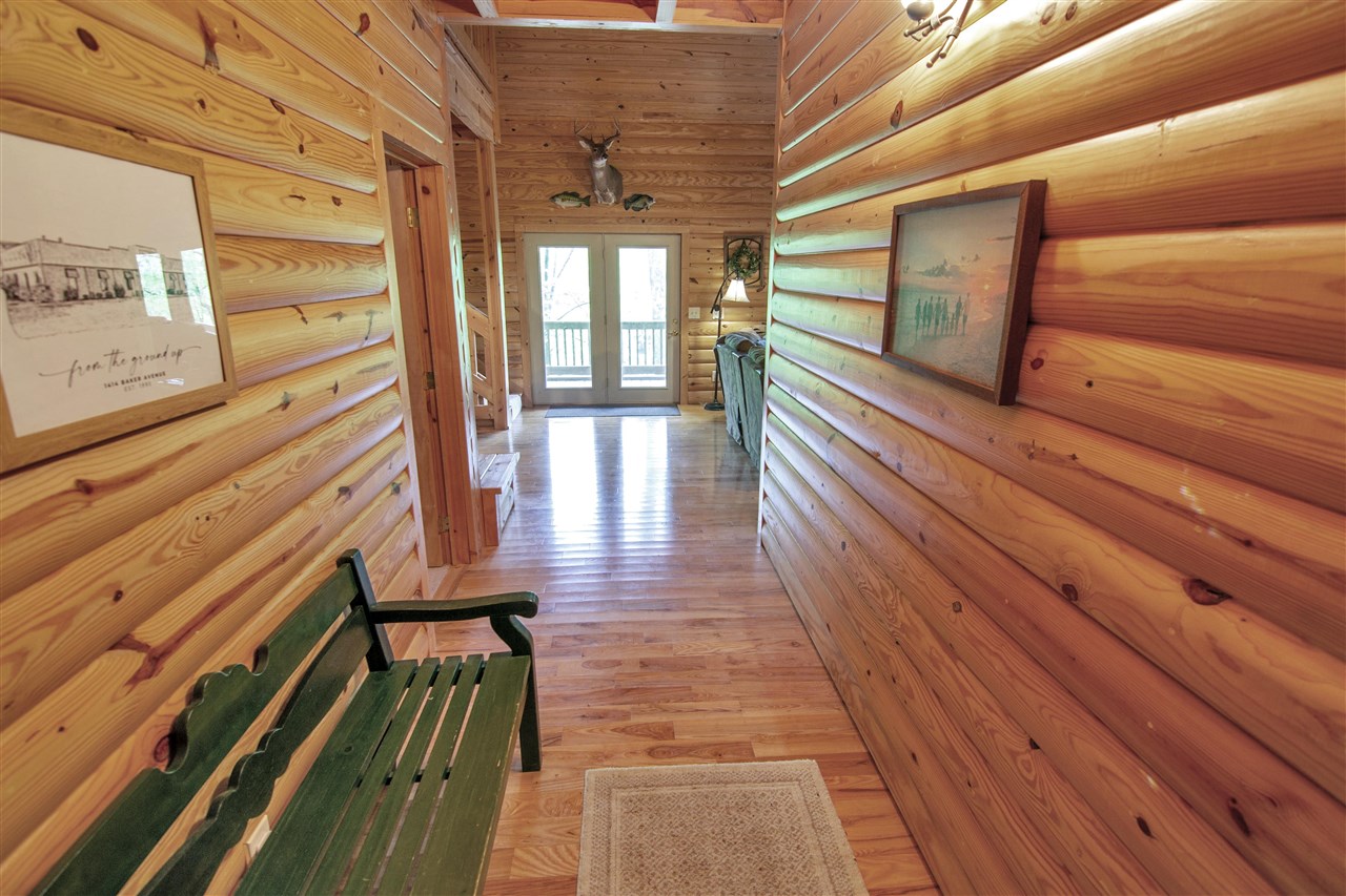 Lucas, Kentucky 42156, United States, 5 Bedrooms Bedrooms, ,3 BathroomsBathrooms,Residential,Active,132304