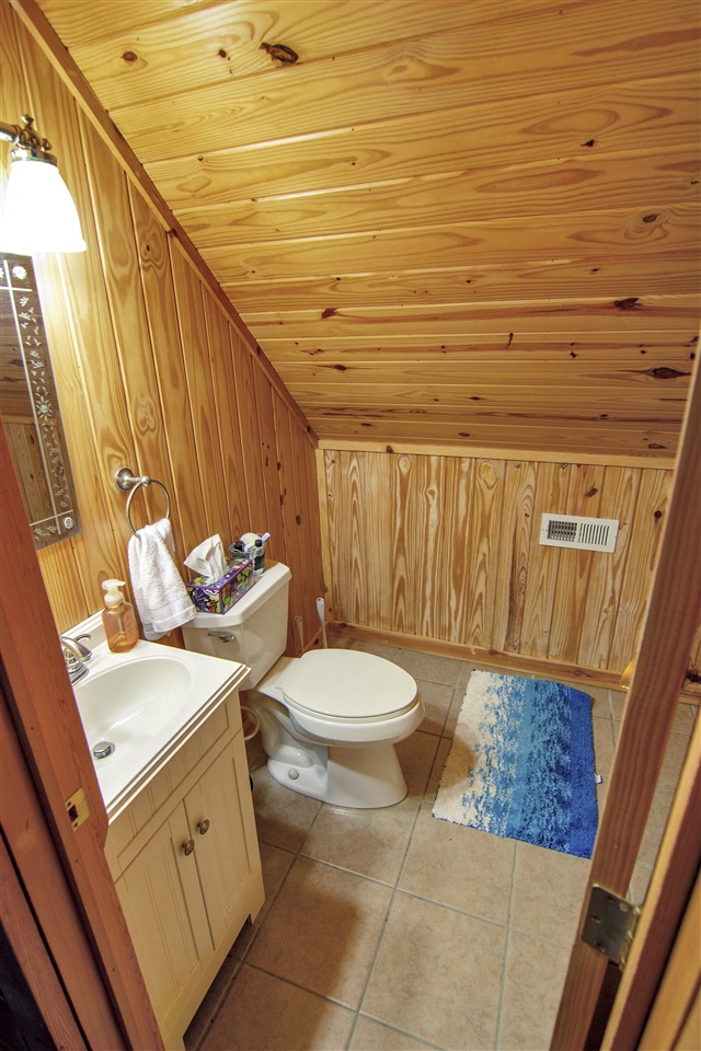 Lucas, Kentucky 42156, United States, 5 Bedrooms Bedrooms, ,3 BathroomsBathrooms,Residential,Active,132304