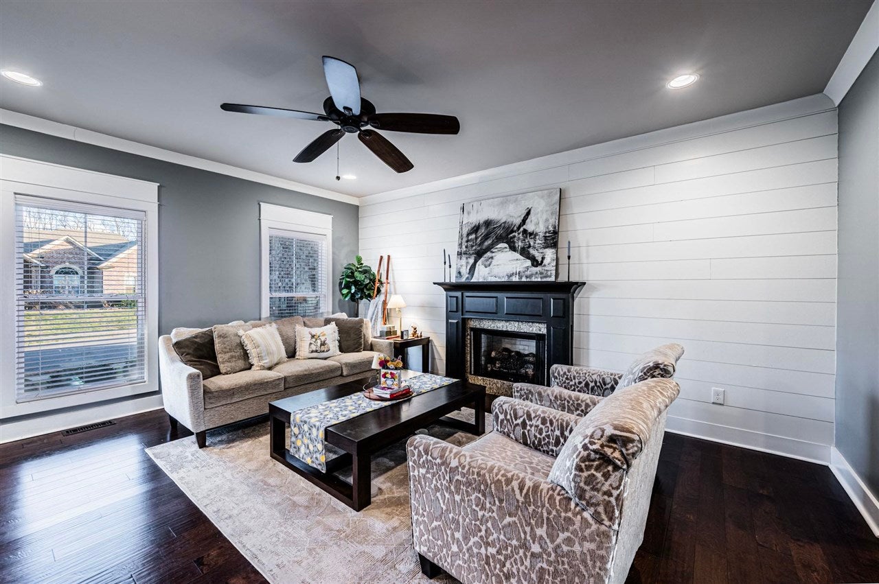 3311 Sunburst Court