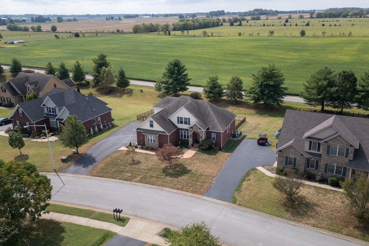 392 Roseberry Circle - Photo 3