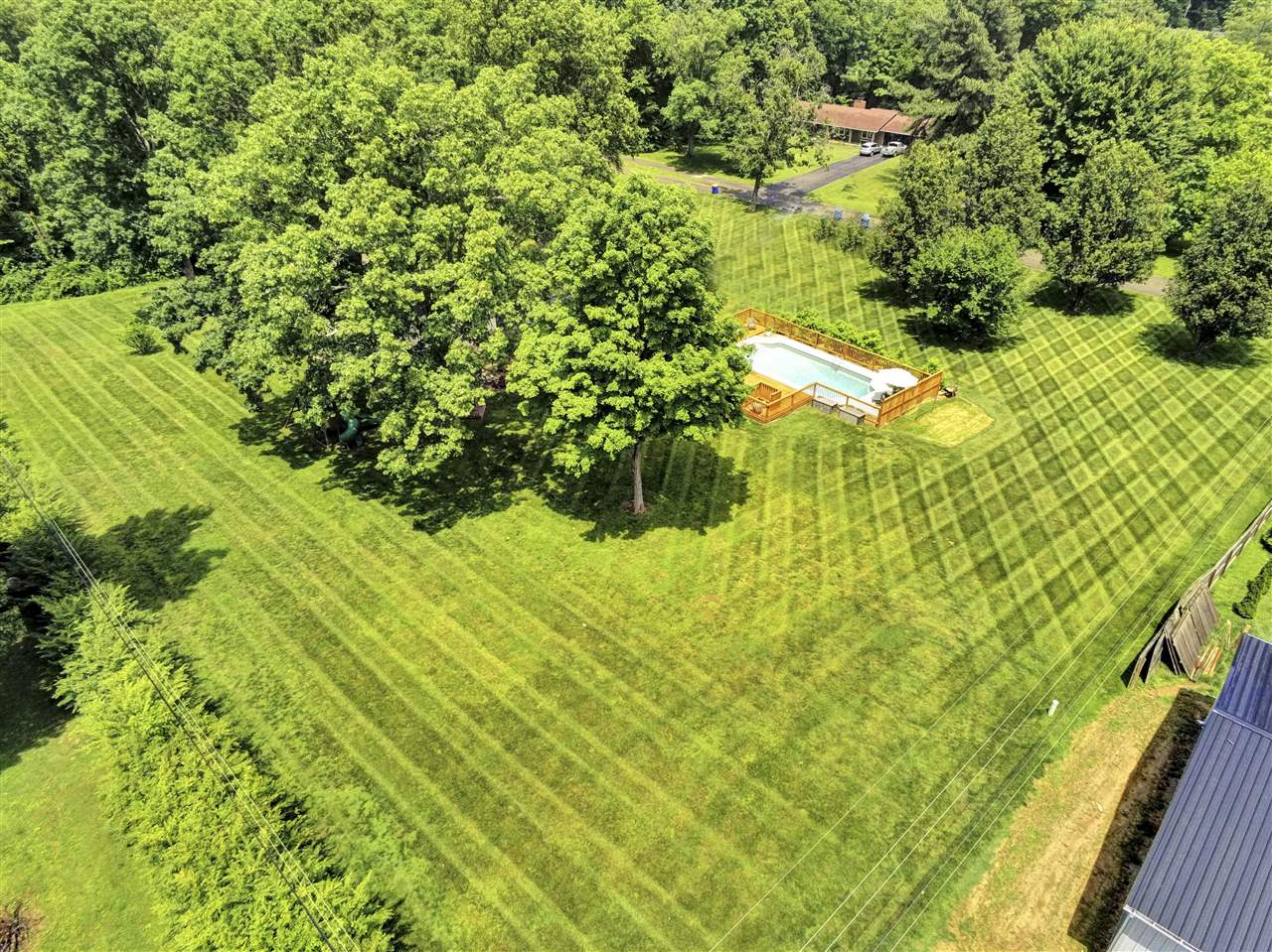 Bowling Green, Kentucky 42101, United States, 3 Bedrooms Bedrooms, ,3 BathroomsBathrooms,Residential,Pending,142921