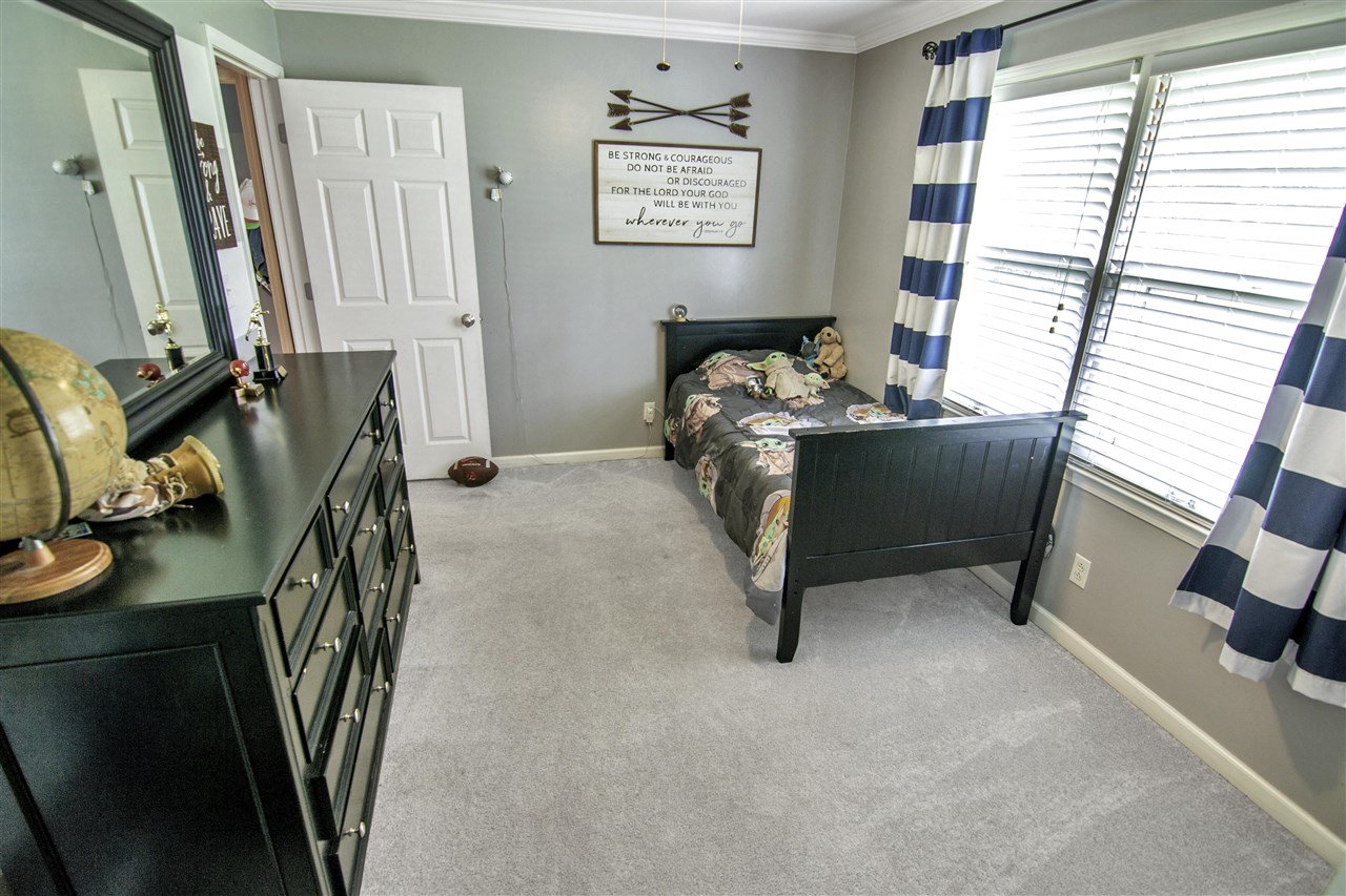 Bowling Green, Kentucky 42101, United States, 3 Bedrooms Bedrooms, ,3 BathroomsBathrooms,Residential,Pending,142921