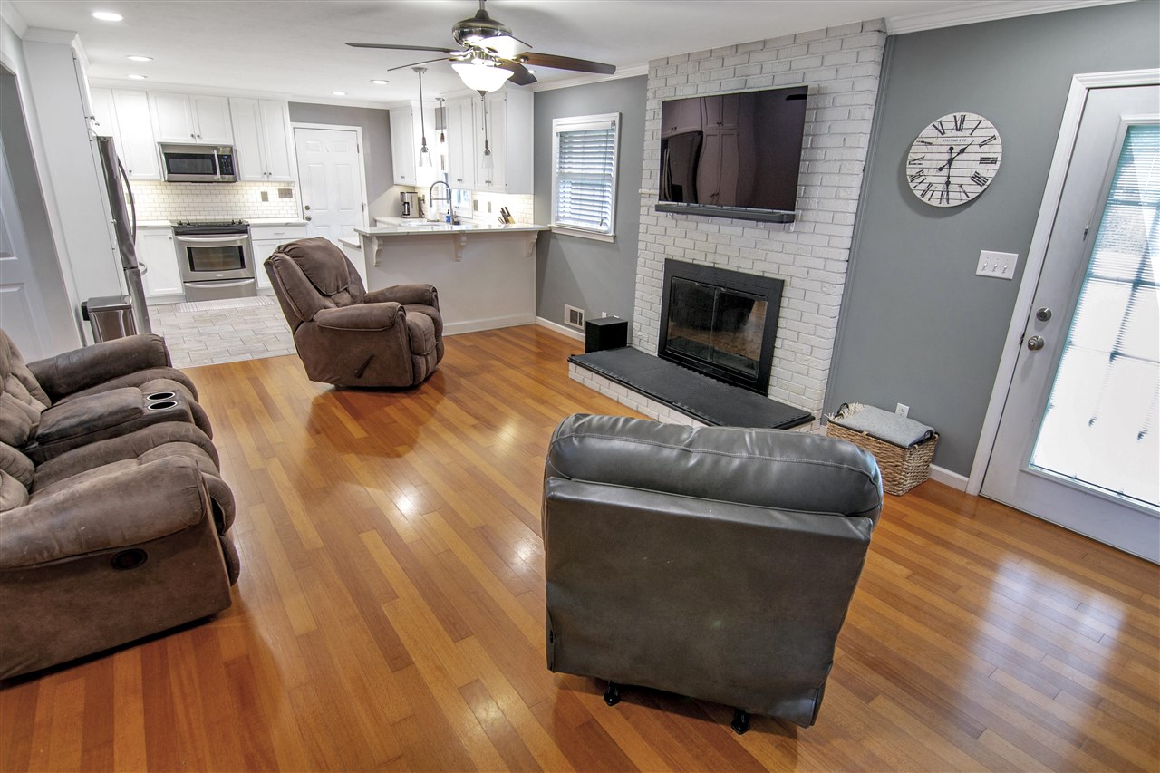 Bowling Green, Kentucky 42101, United States, 3 Bedrooms Bedrooms, ,3 BathroomsBathrooms,Residential,Pending,142921