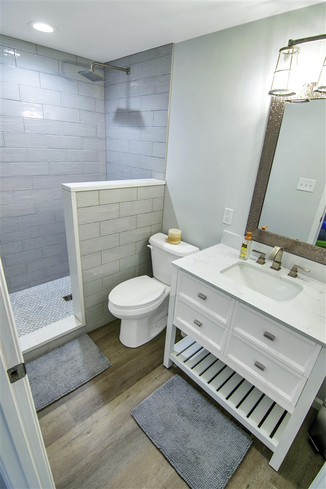 Bowling Green, Kentucky 42101, United States, 3 Bedrooms Bedrooms, ,3 BathroomsBathrooms,Residential,Pending,142921