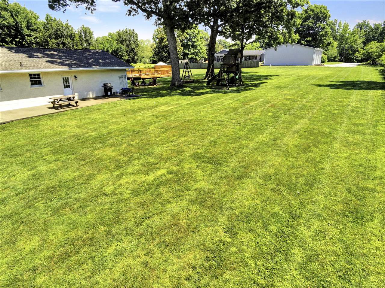 Bowling Green, Kentucky 42101, United States, 3 Bedrooms Bedrooms, ,3 BathroomsBathrooms,Residential,Pending,142921