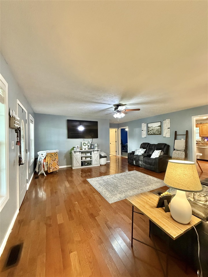 1852 Possum Hollow Road