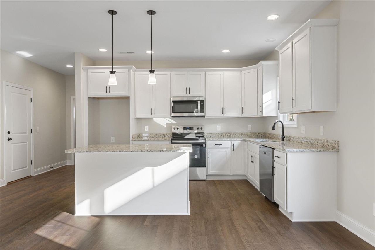 1145 Shallowford Street