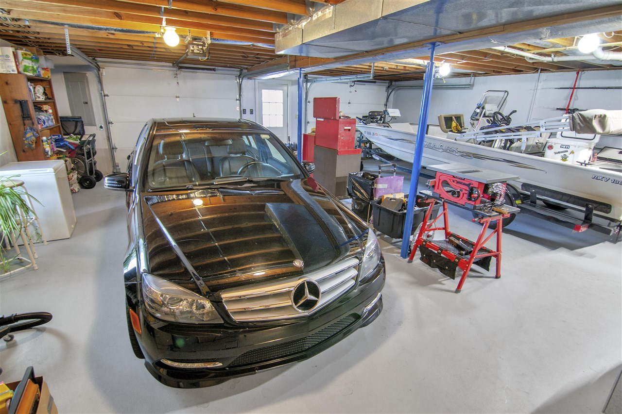 Glasgow, Kentucky 42141, United States, 3 Bedrooms Bedrooms, ,2 BathroomsBathrooms,Residential,Active,217776