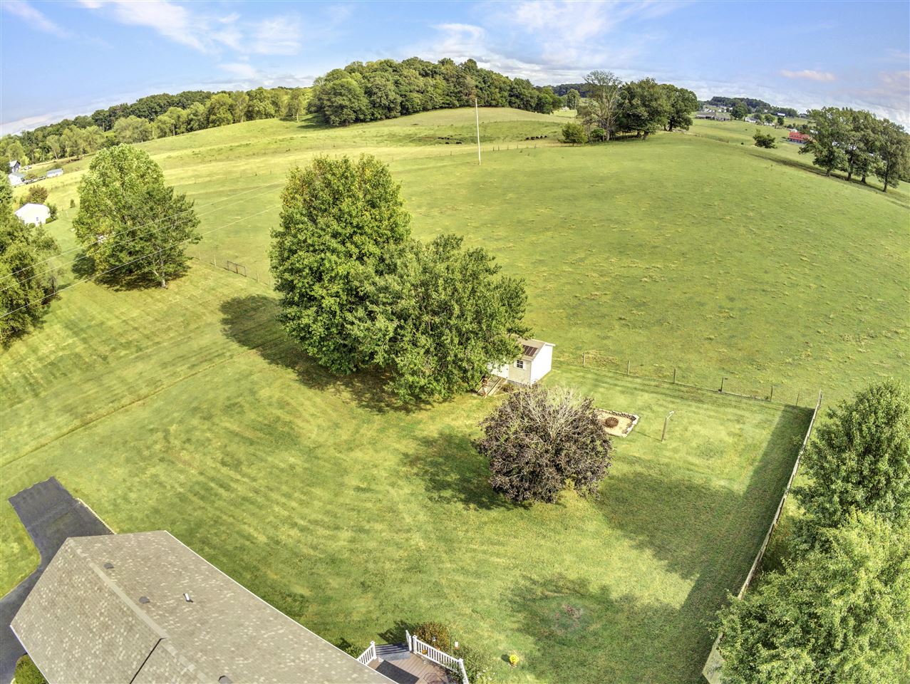 Glasgow, Kentucky 42141, United States, 3 Bedrooms Bedrooms, ,2 BathroomsBathrooms,Residential,Active,217776