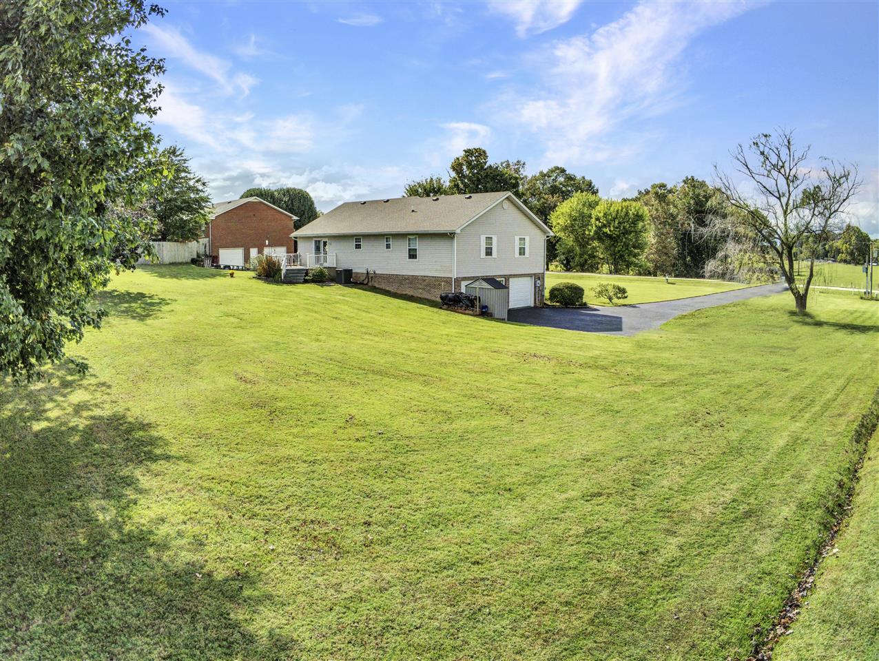 Glasgow, Kentucky 42141, United States, 3 Bedrooms Bedrooms, ,2 BathroomsBathrooms,Residential,Active,217776