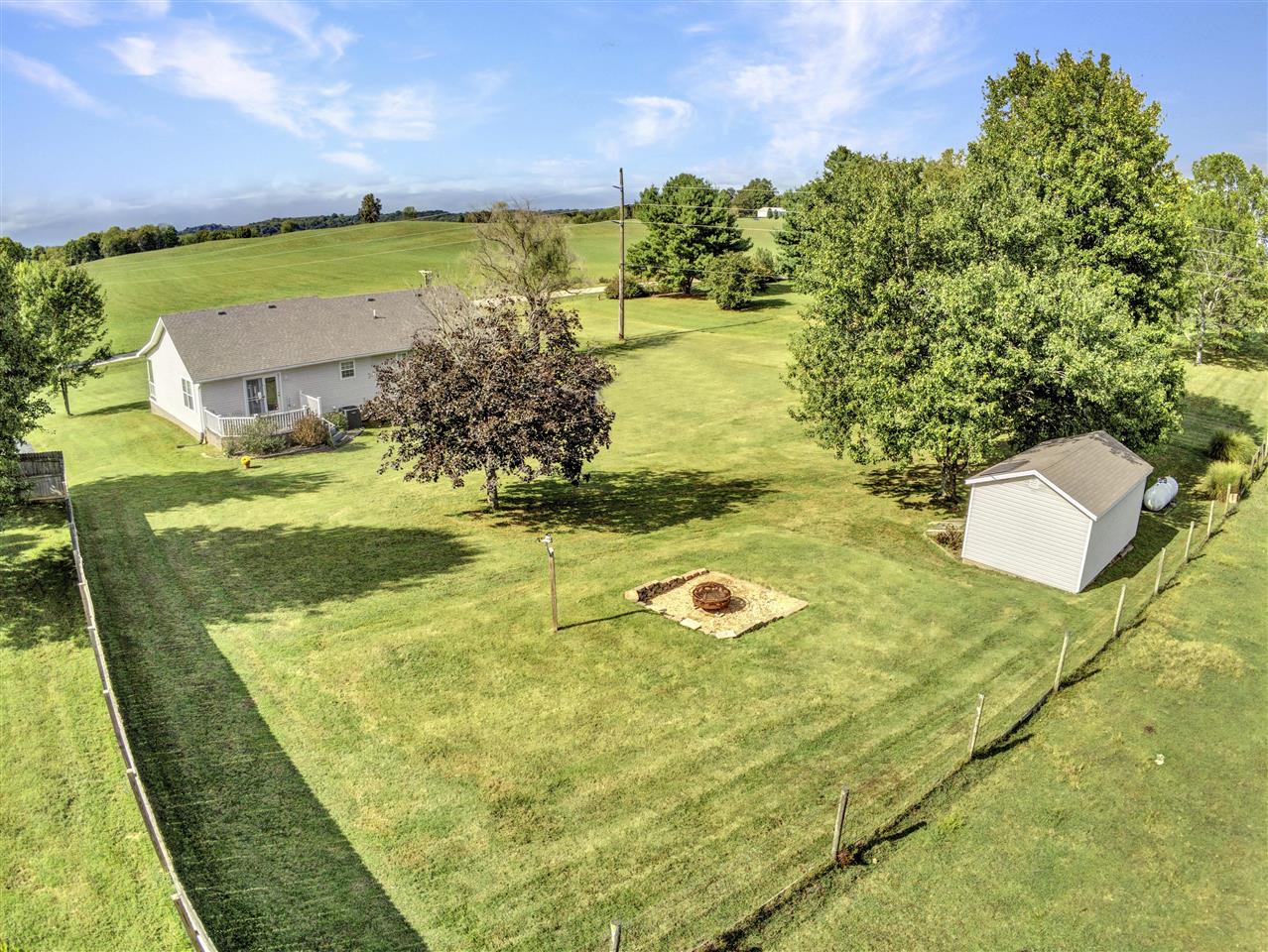 Glasgow, Kentucky 42141, United States, 3 Bedrooms Bedrooms, ,2 BathroomsBathrooms,Residential,Active,217776