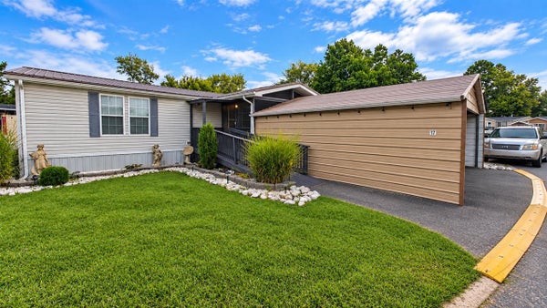 2426 KEN BALE BLVD LOT 17, BOWLING GREEN, KY 42103 - Image da1be7ce2c5cd5baaa6e774ea33957dd/1602667796