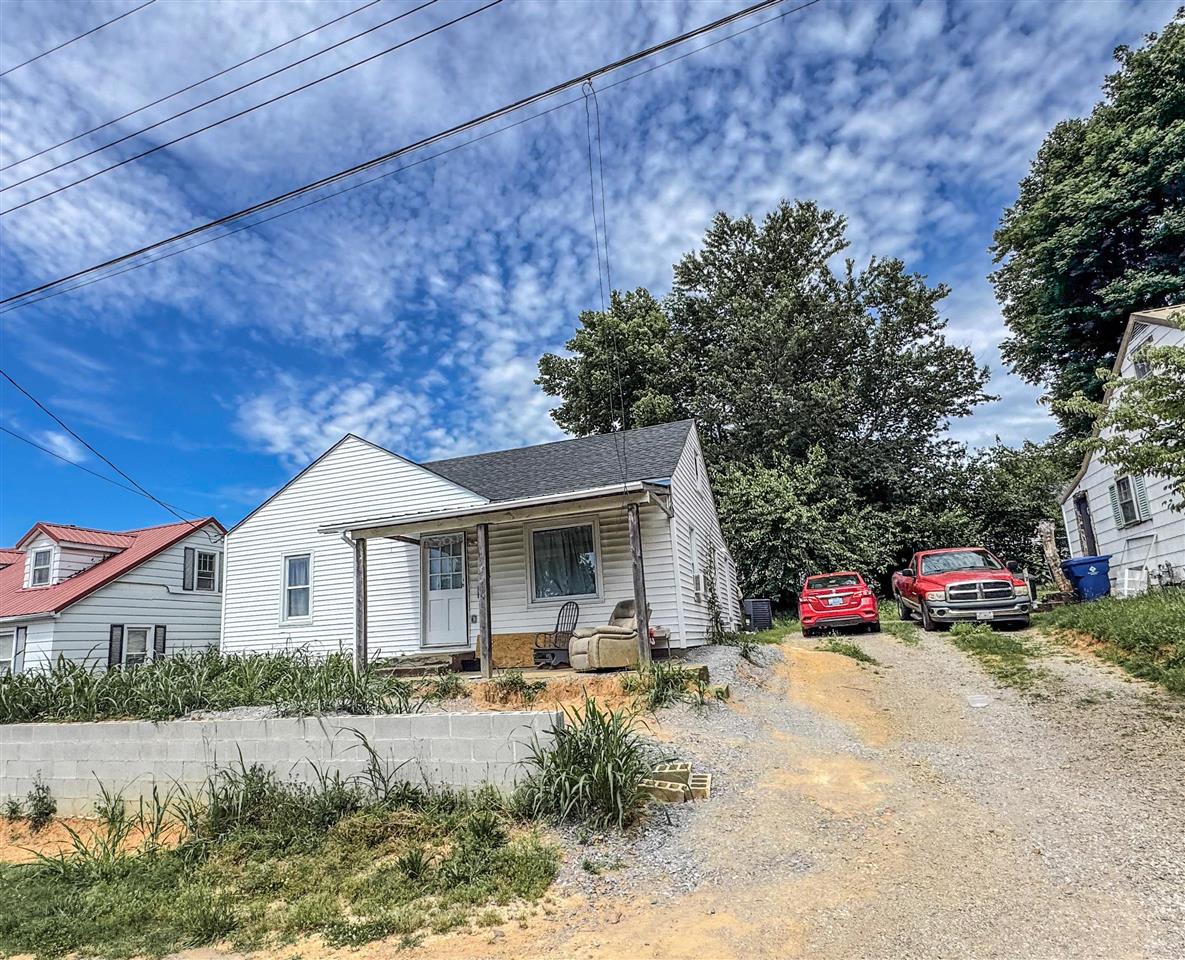 Photo 1 of 1 — 105 Mill Street, Campbellsville, KY 42718