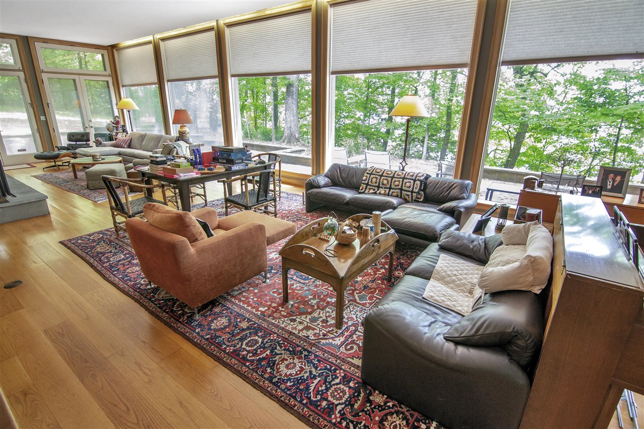 Scottsville, Kentucky 42164, United States, 3 Bedrooms Bedrooms, ,3 BathroomsBathrooms,Residential,Active,136350