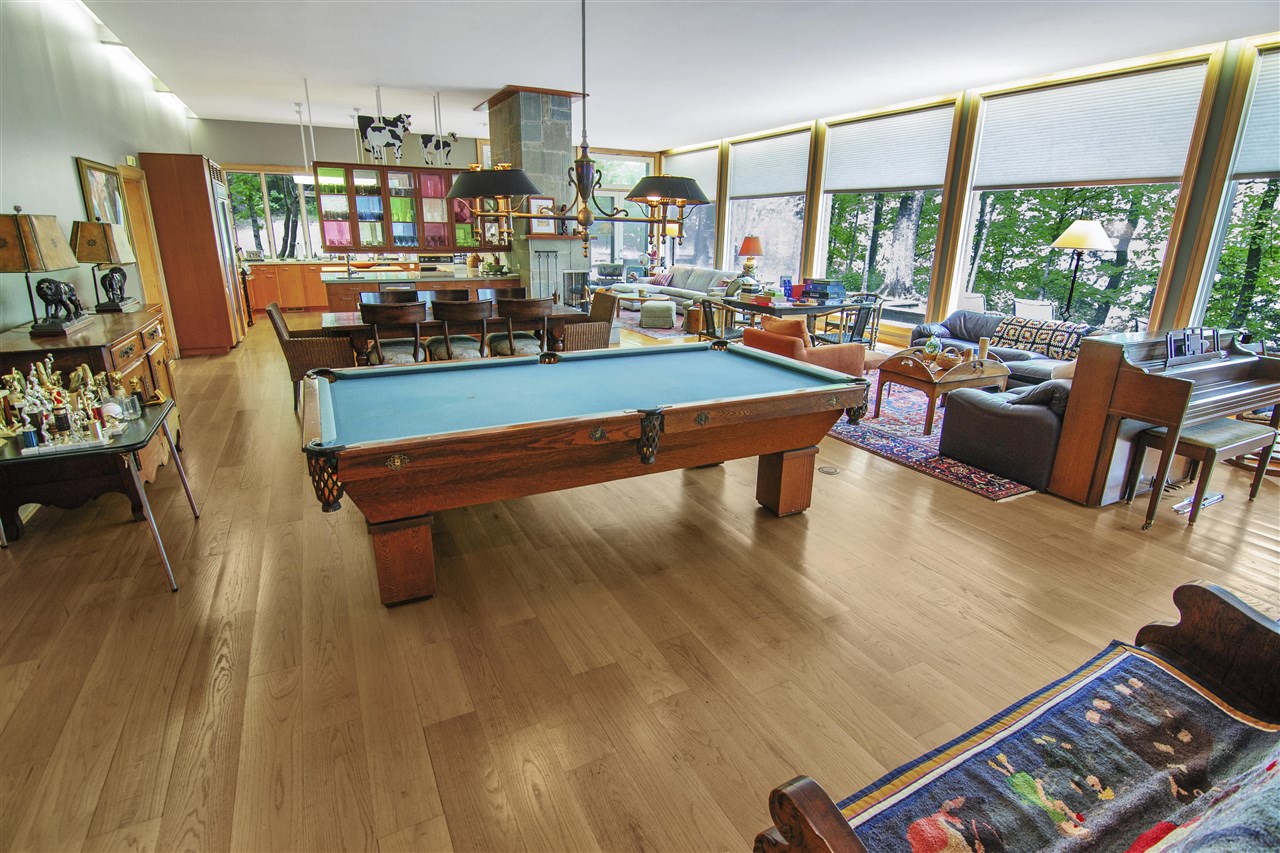 Scottsville, Kentucky 42164, United States, 3 Bedrooms Bedrooms, ,3 BathroomsBathrooms,Residential,Active,136350