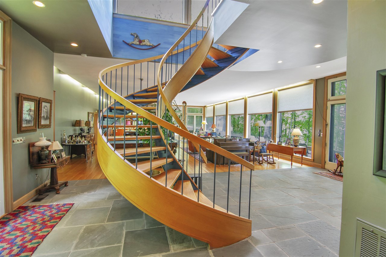 Scottsville, Kentucky 42164, United States, 3 Bedrooms Bedrooms, ,3 BathroomsBathrooms,Residential,Active,136350