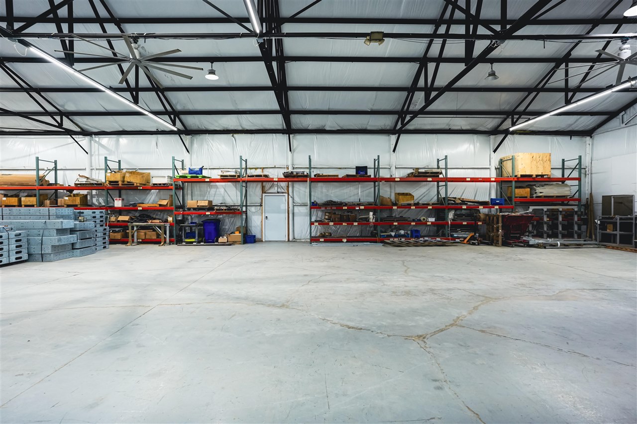 Cave City, Kentucky 42127, United States, ,Commercial,Active,115346