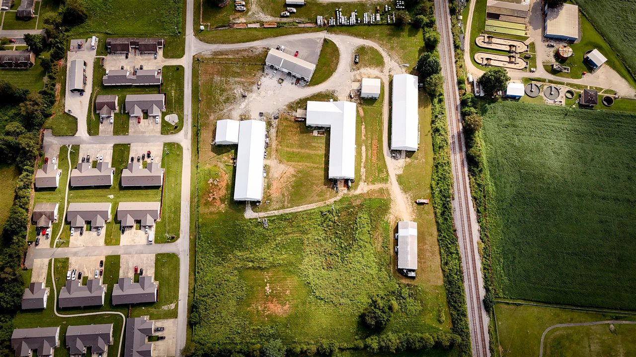 Cave City, Kentucky 42127, United States, ,Commercial,Active,115346