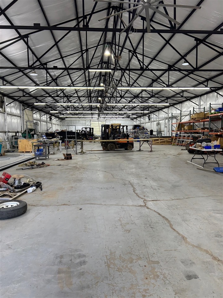 Cave City, Kentucky 42127, United States, ,Commercial,Active,115346