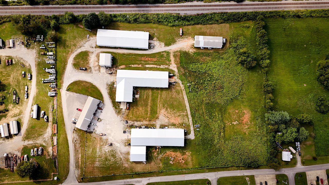 Cave City, Kentucky 42127, United States, ,Commercial,Active,115346