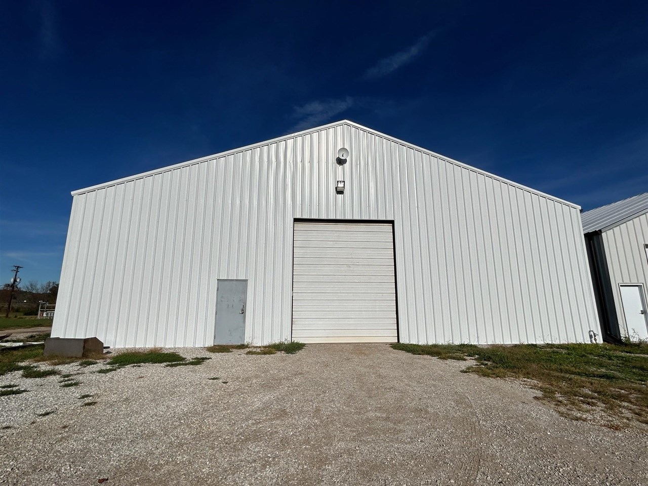 Cave City, Kentucky 42127, United States, ,Commercial,Active,115346