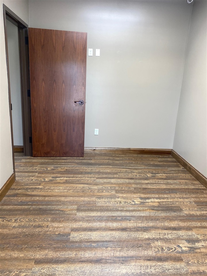 Cave City, Kentucky 42127, United States, ,Commercial,Active,115346