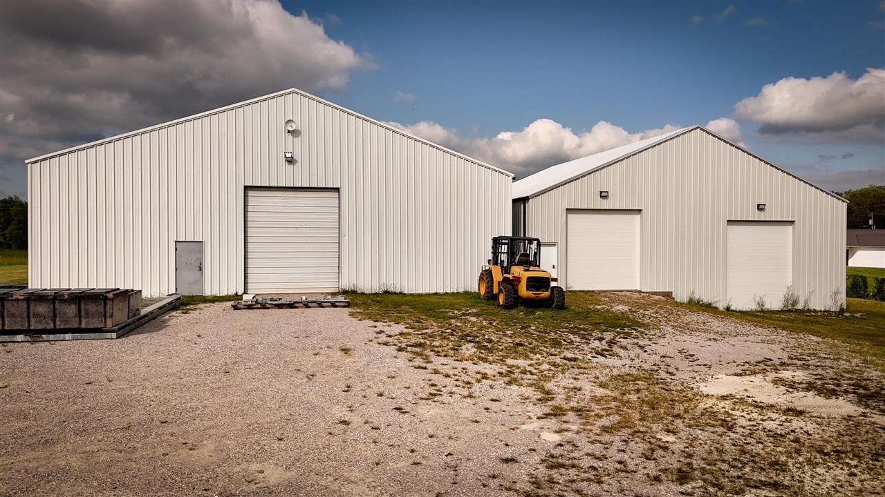 Cave City, Kentucky 42127, United States, ,Commercial,Active,115346