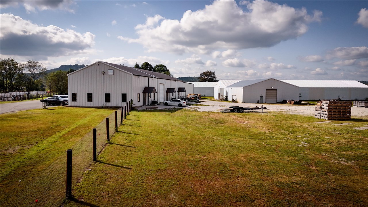 Cave City, Kentucky 42127, United States, ,Commercial,Active,115346