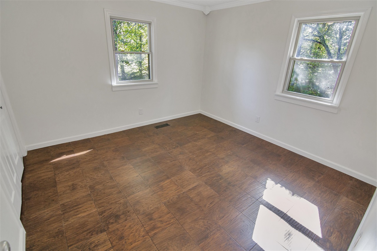 Glasgow, Kentucky 42141, United States, 4 Bedrooms Bedrooms, ,2 BathroomsBathrooms,Residential,Active,232778