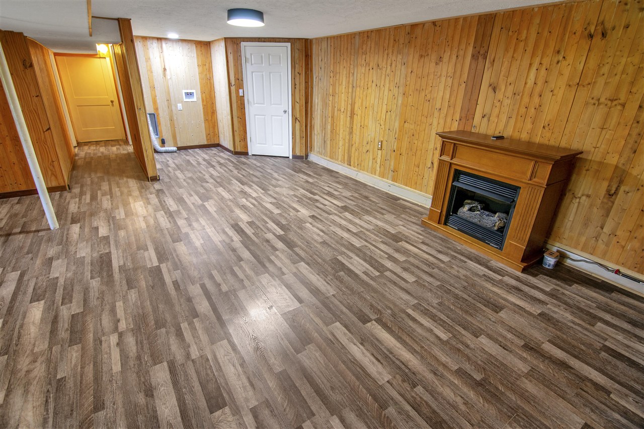 Glasgow, Kentucky 42141, United States, 4 Bedrooms Bedrooms, ,2 BathroomsBathrooms,Residential,Active,232778