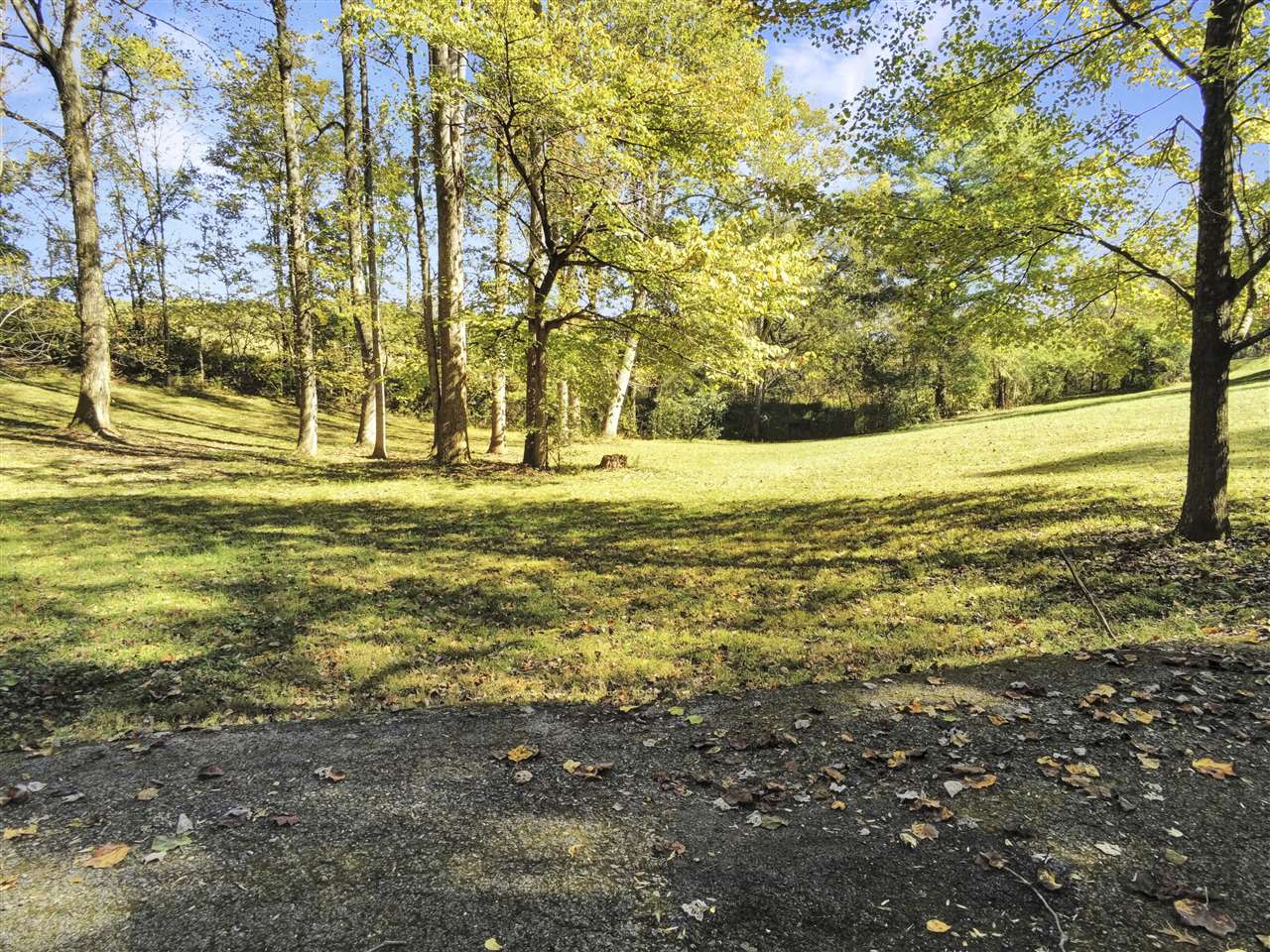 Glasgow, Kentucky 42141, United States, 4 Bedrooms Bedrooms, ,2 BathroomsBathrooms,Residential,Active,232778