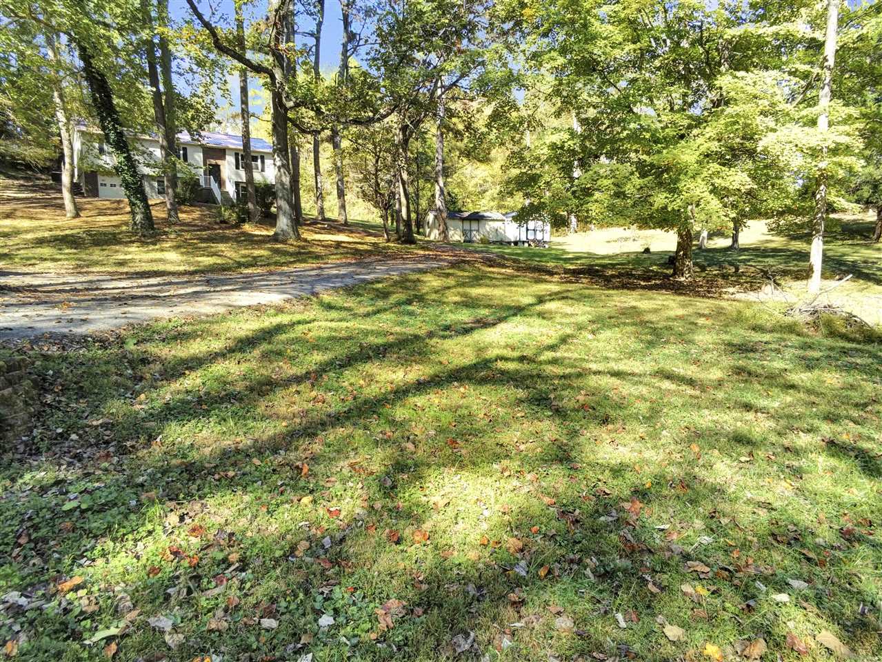 Glasgow, Kentucky 42141, United States, 4 Bedrooms Bedrooms, ,2 BathroomsBathrooms,Residential,Active,232778