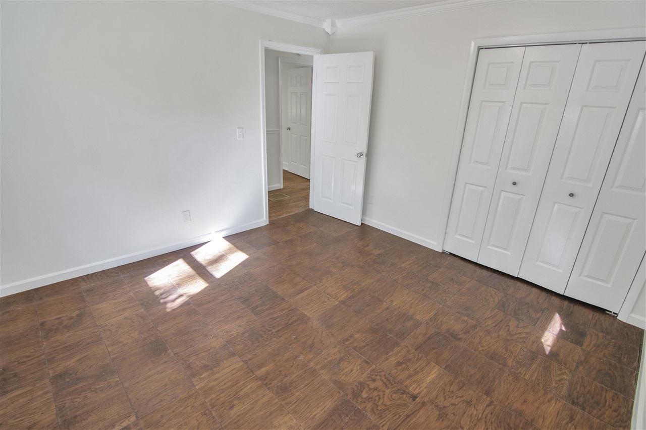 Glasgow, Kentucky 42141, United States, 4 Bedrooms Bedrooms, ,2 BathroomsBathrooms,Residential,Active,232778