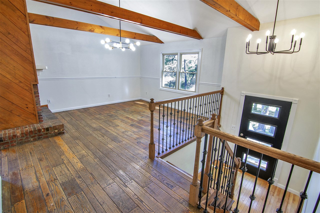 Glasgow, Kentucky 42141, United States, 4 Bedrooms Bedrooms, ,2 BathroomsBathrooms,Residential,Active,232778