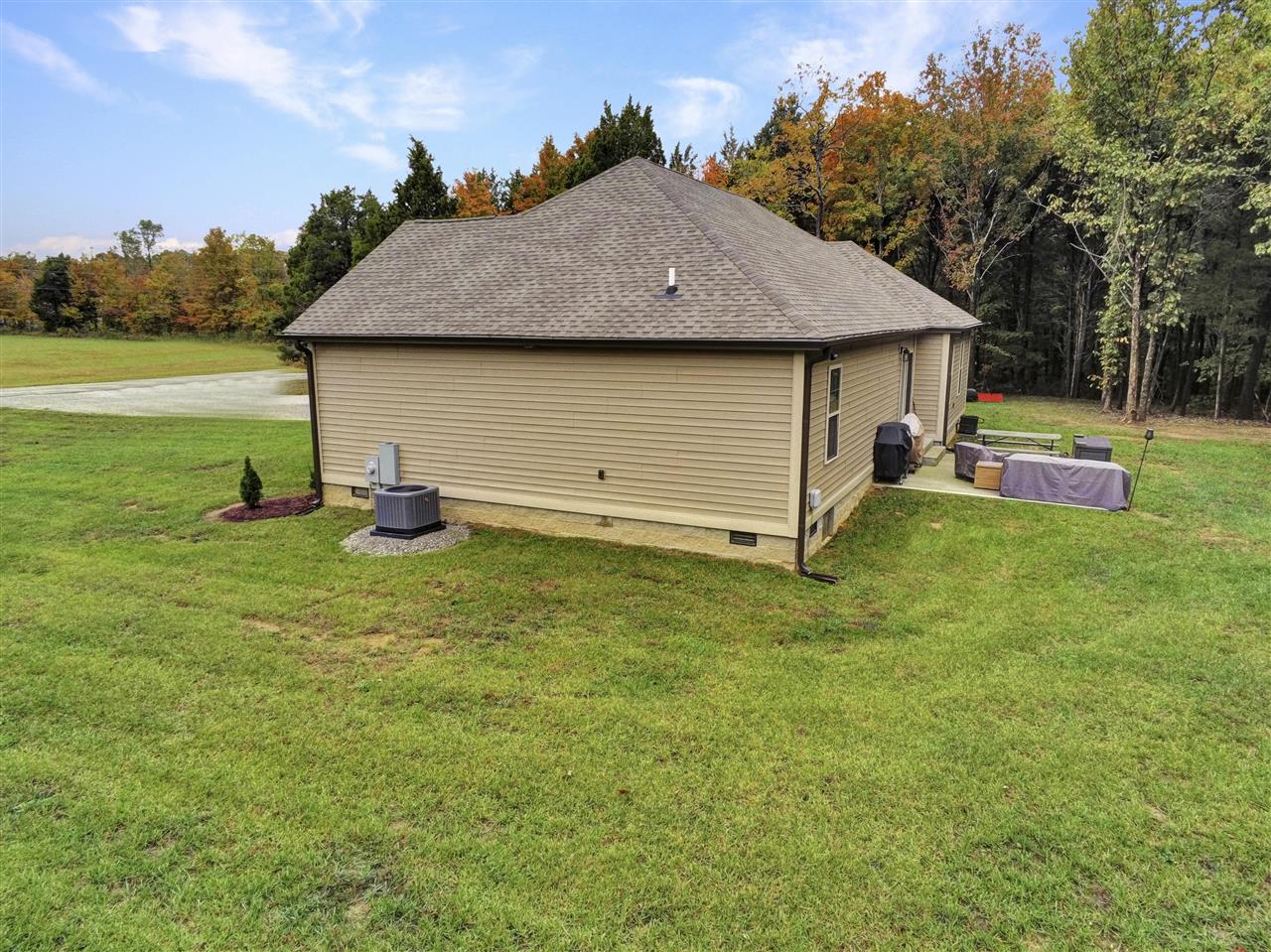 Rockfield, Kentucky 42274, United States, 3 Bedrooms Bedrooms, ,2 BathroomsBathrooms,Residential,Active,237037