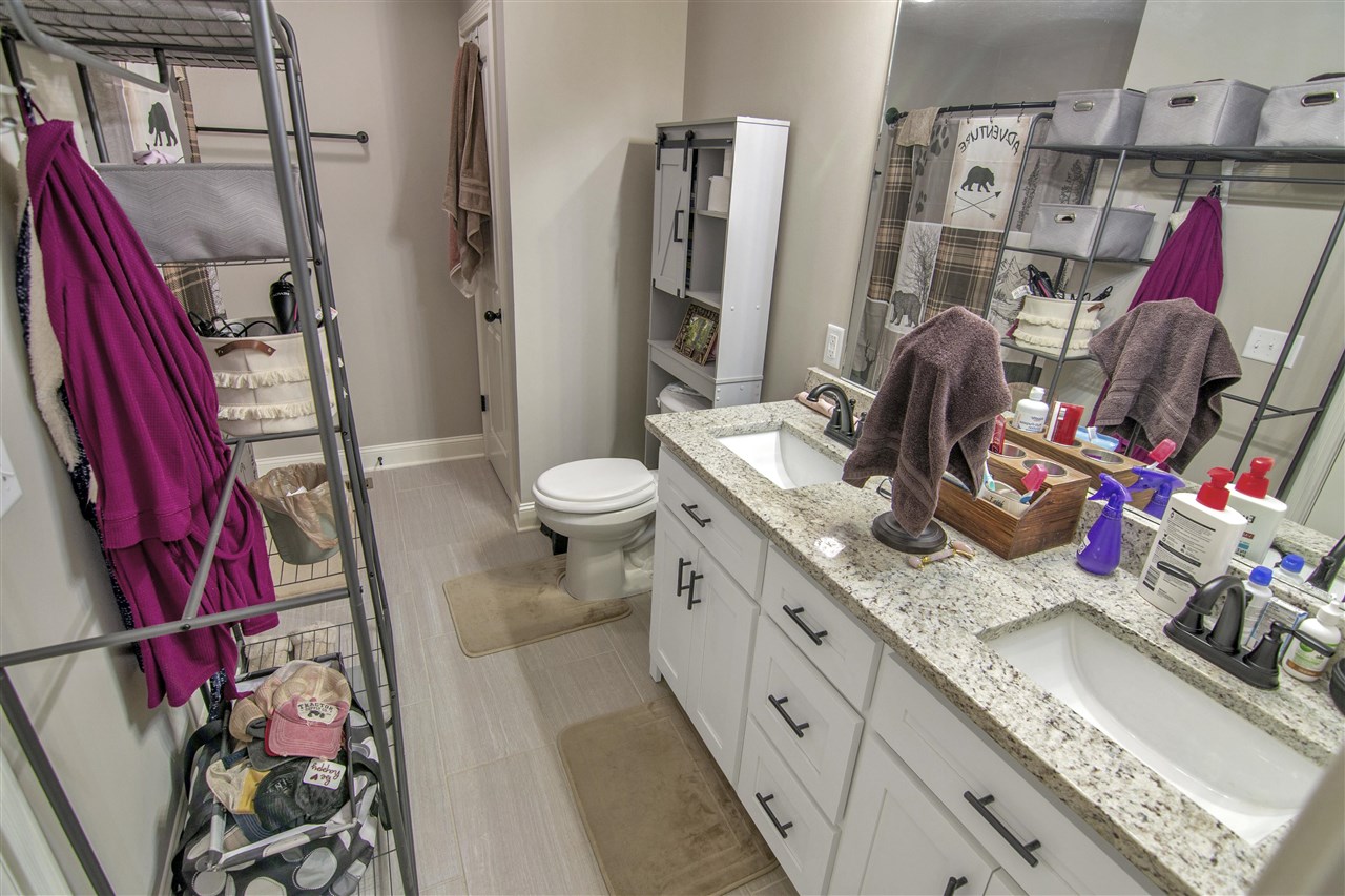 Rockfield, Kentucky 42274, United States, 3 Bedrooms Bedrooms, ,2 BathroomsBathrooms,Residential,Active,237037